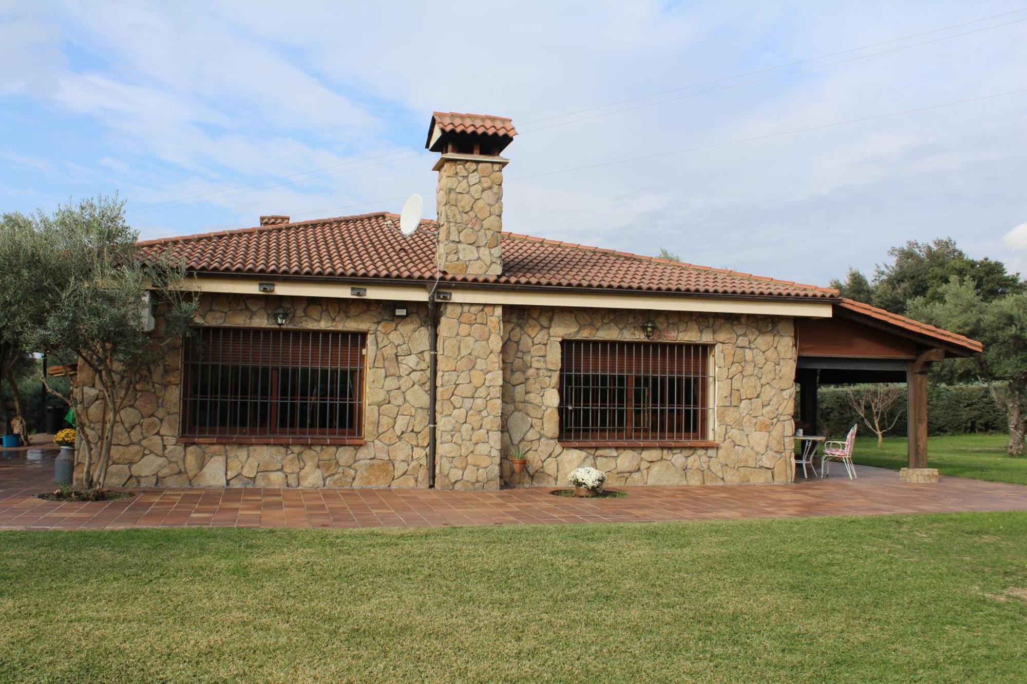 La Huertarrona Apartment Candeleda Exterior photo